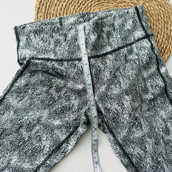 GapFit Shine Jacquard Leggings Size Small - Picture 5 of 10